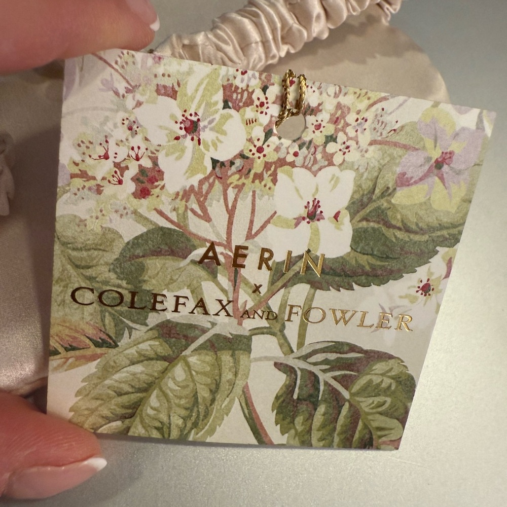 NWT AERIN X Colefax and Fowler ELOISE Silk Sleep Mask And Silk Drawstring Bag - Picture 13 of 13
